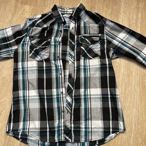 Chalc long sleeve button down shirt